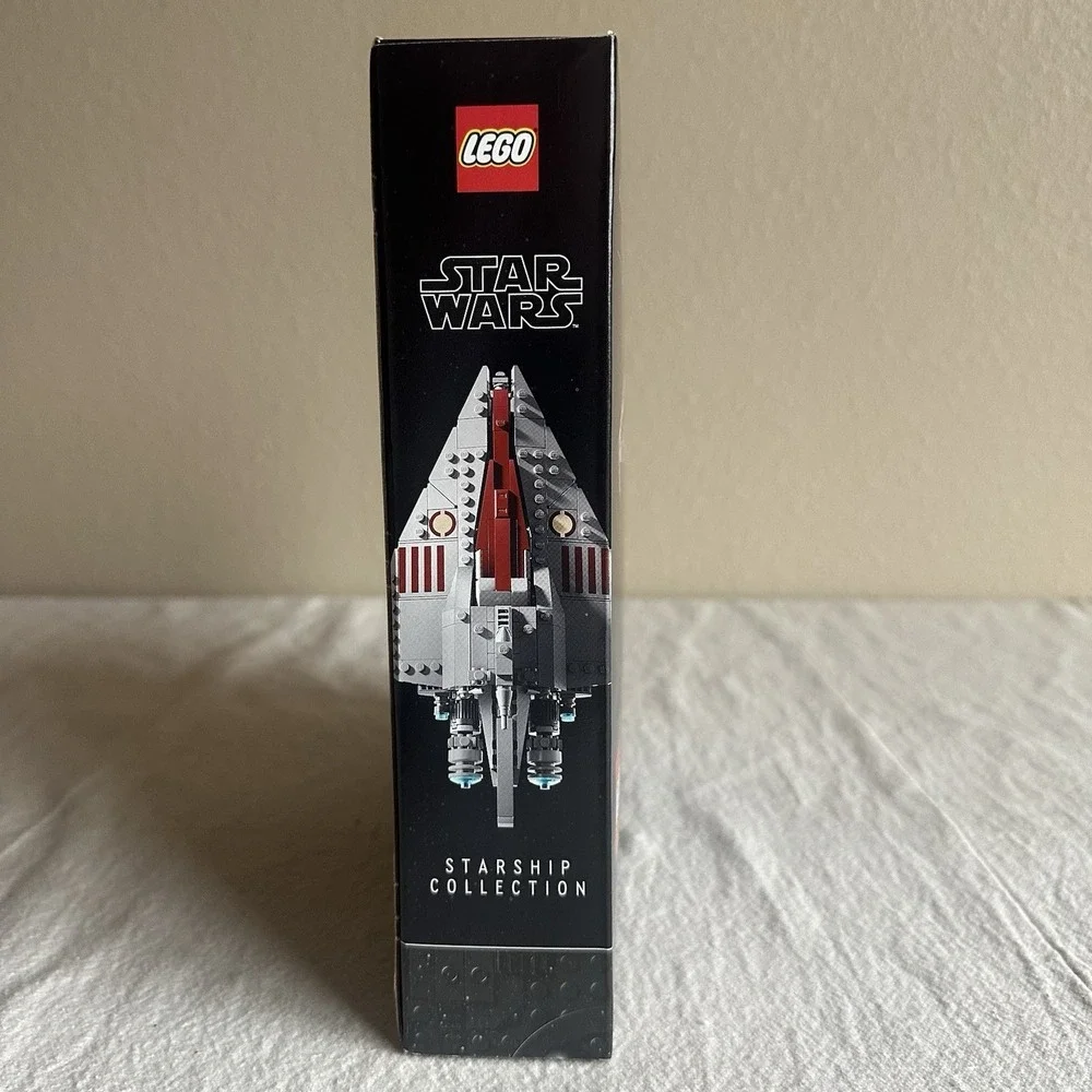 New LEGO Star Wars Attack of‎ The Clones Acclamator-Class Assault Ship 75404